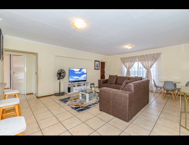 2 BEDROOM APARTMENT FOR SALE IN FERNDALE